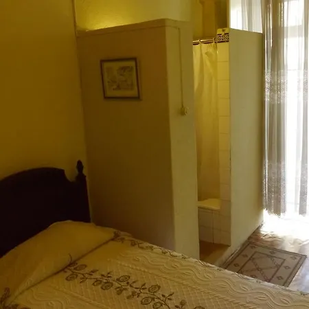 Guest house Residencial Luz *