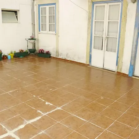 Gasthof Residencial Luz Tomar
