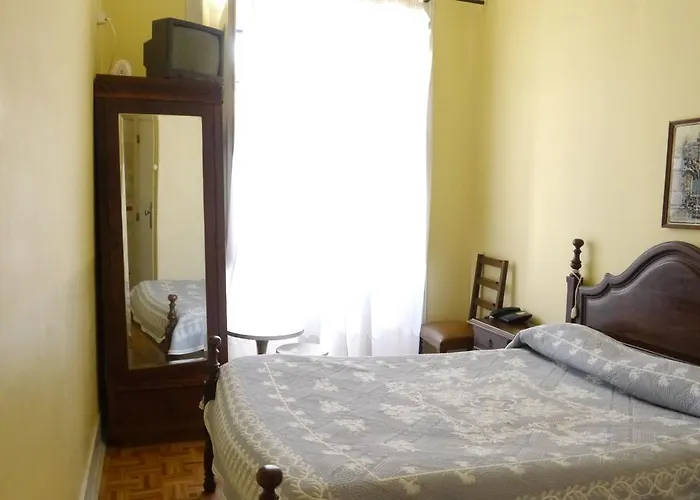 Casa de hóspedes Residencial Luz Tomar